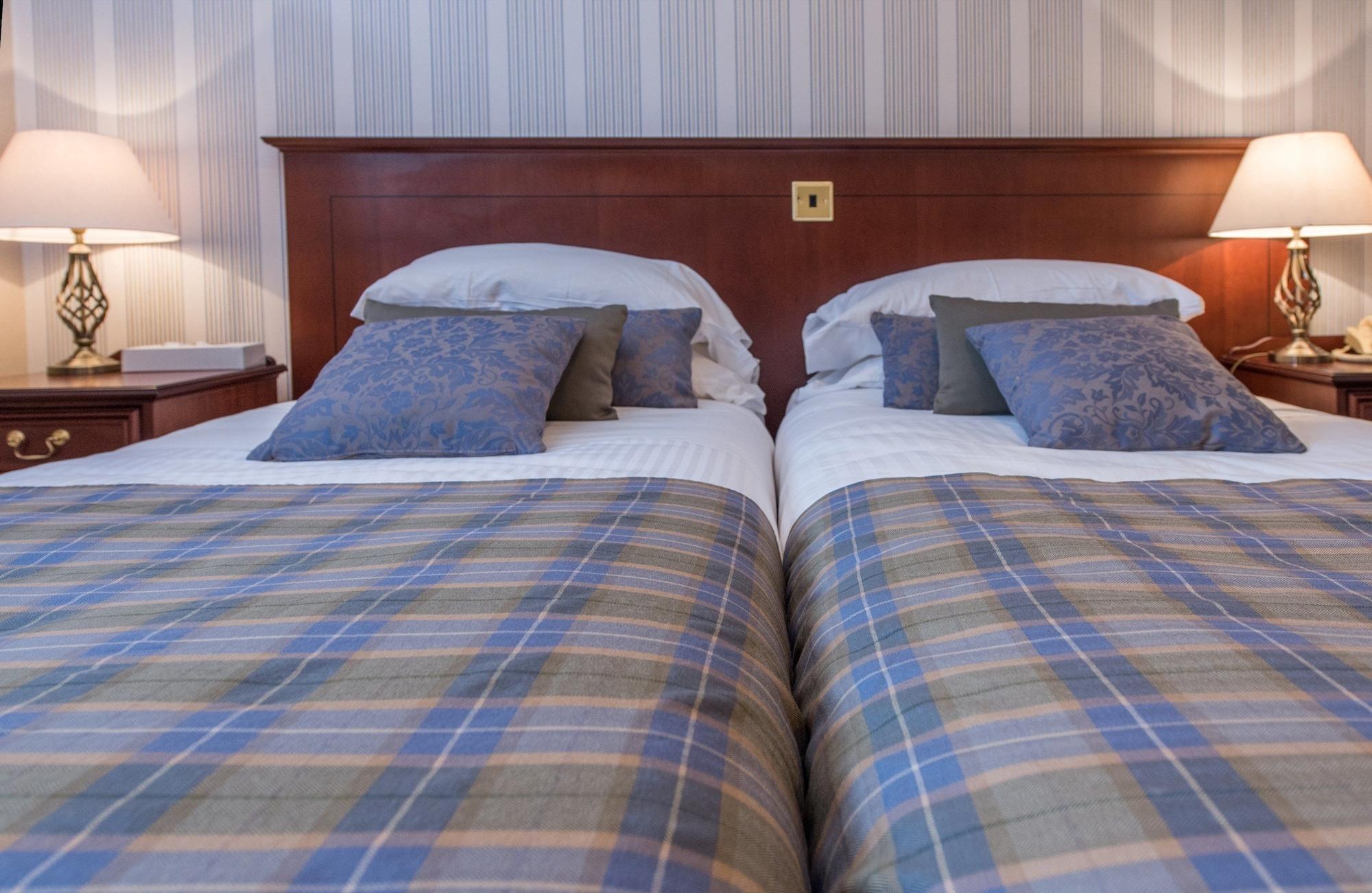 Nethybridge Hotel Нети-Бридж Экстерьер фото