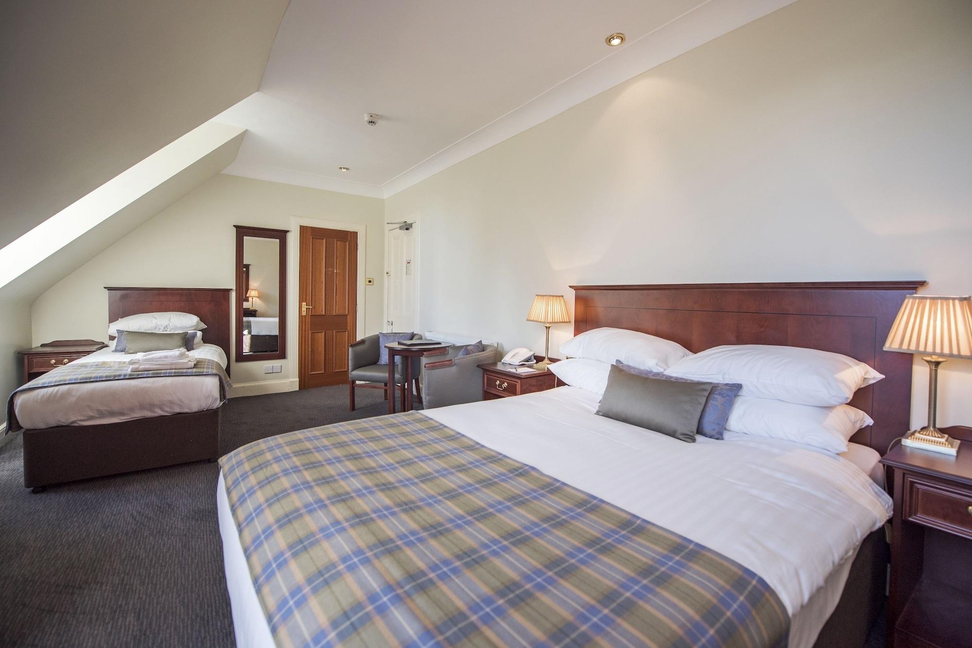 Nethybridge Hotel Нети-Бридж Экстерьер фото