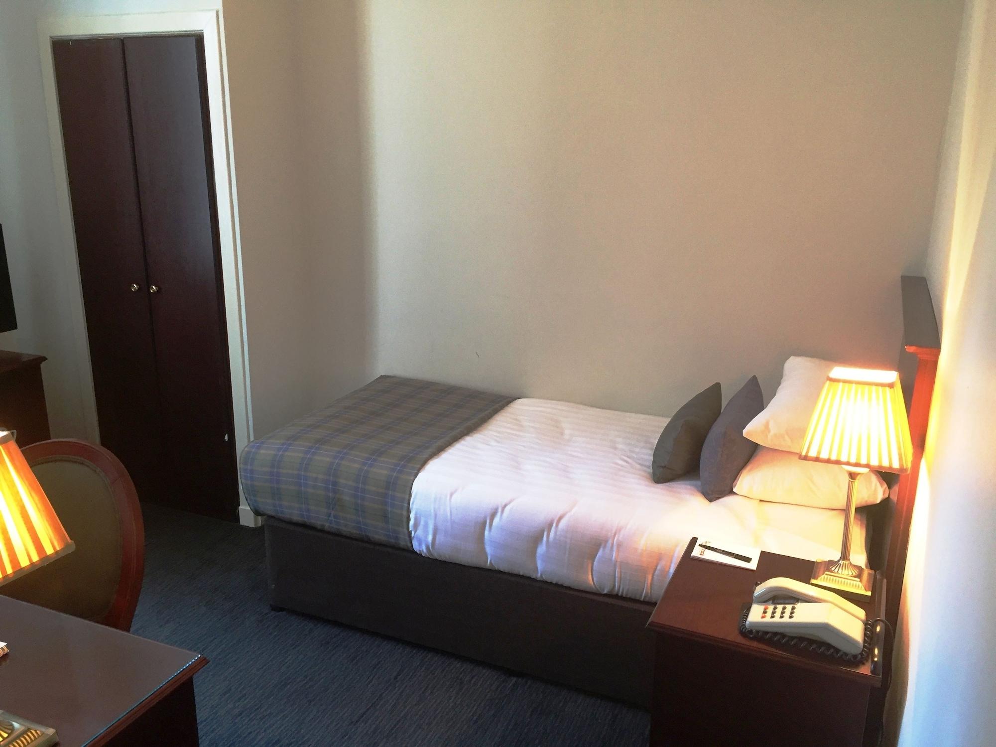 Nethybridge Hotel Нети-Бридж Экстерьер фото