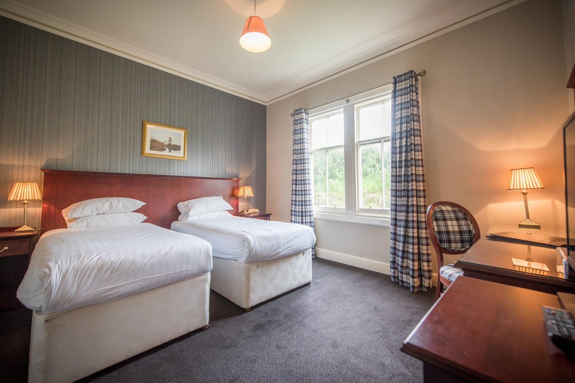 Nethybridge Hotel Нети-Бридж Экстерьер фото